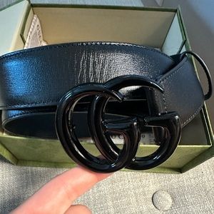 Gucci double G black on black belt, size Gucci 95